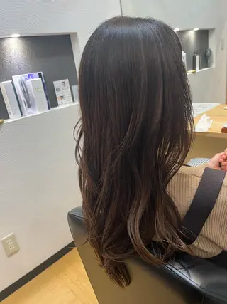 ロング 髪屋　こころ所属・PATINA 安成 実記のヘアスタイル