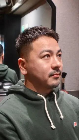 ショート メンズ メンズ眉毛ワックス 青山英憲のヘアスタイル