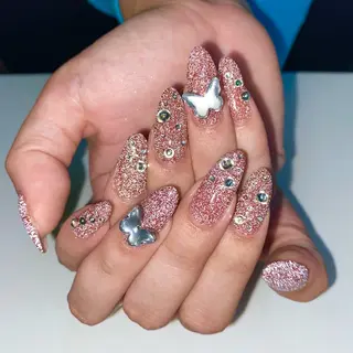 ネイル Kira-ra所属・Kira-ra💎 KIRARIのネイルデザイン