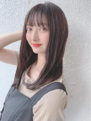 セミロング カラー ヘアアレンジ 【公式】amble luxe池袋東口🩷のヘアスタイル