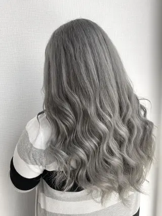 ロング カラー ヘアアレンジ ゲーマー美容師 KENTOのヘアスタイル