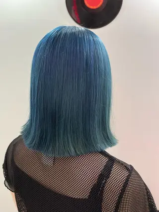 ミディアム ﾚｲﾔｰ🩵透明感 ೀユイ🌙のヘアスタイル