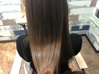 ロング 透明感カラー⭐️ 田嶋麗奈のヘアスタイル