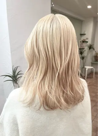 セミロング カラー 🩷当日予約も大歓迎 🩷のヘアスタイル