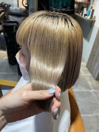 ミディアム alushe 岡 陽子のヘアスタイル