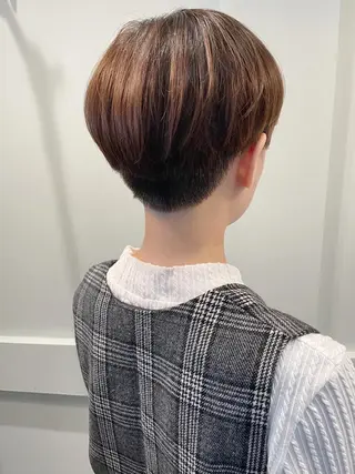 ショート カラー ケアブリーチ /髪質 改善/古橋圭史郎のヘアスタイル