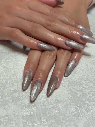 ネイル EASTHAM 宮木 花鈴のネイルデザイン