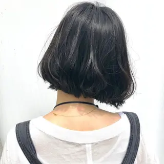 カラー イシイ ハルナ 🤍のヘアスタイル