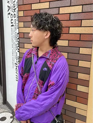 ミディアム パーマ メンズ grAt所属・森 真伊希のヘアスタイル