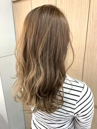 セミロング カラー Silk-lei【銀座店】所属・銀座/美髪縮毛矯正 /髪質改善/山本翔華のヘアスタイル
