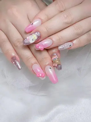 ネイル LR.ONE リナのネイルデザイン