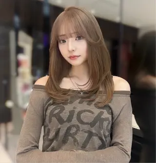 セミロング カラー KEEN吉祥寺所属・Yuuka 韓国× レイヤーカット♡のヘアスタイル