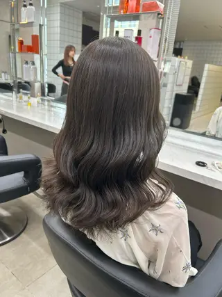 ミディアム カラー パーマ ヘアアレンジ メンズ キッズ ネイル マツエク・マツパ アイブロウ 🦋透明感グレージュ /韓国レイヤー🦋のヘアスタイル