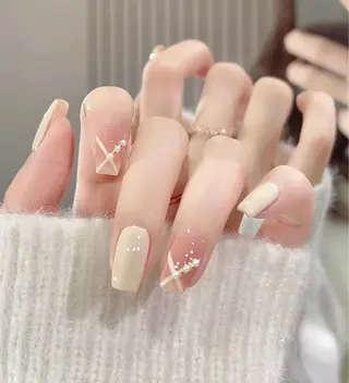 ネイル Dioneネイル リリのネイルデザイン