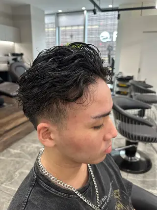 パーマ 🖤🤍石川 アイリ🤍🖤のネイルデザイン