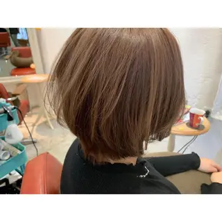 ショート カラー fio マナミのヘアスタイル