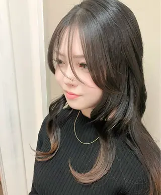 ロング 【ツヤ髪特化】 スズキアキエのヘアスタイル