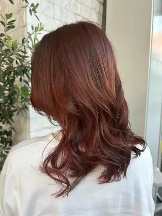 ミディアム カラー 川﨑 真歩のヘアスタイル