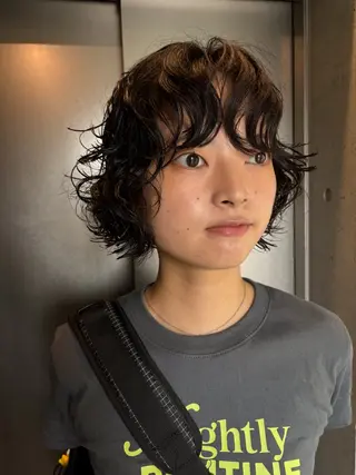 ショート パーマ トレンドボブ /ミリヤのヘアスタイル