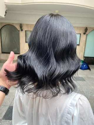 ミディアム カラー ミヤザキ タクトのヘアスタイル