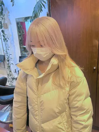 ロング 柔らかブラウン/顔周 りレイヤー♡ユウシのヘアスタイル