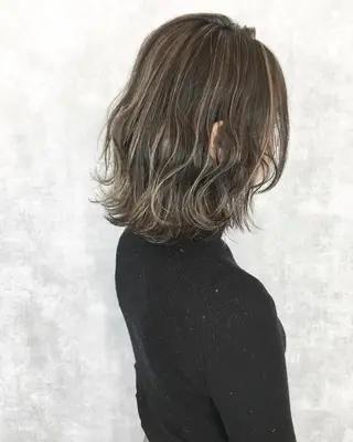 ミディアム カラー レイヤーカット BLend 渋谷のヘアスタイル