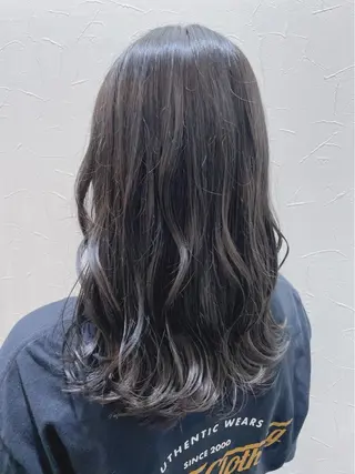 セミロング カラー ARISA🦋推し・ アニメカラー/派手髪のヘアスタイル