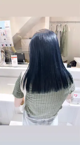 セミロング カラー 矢幡 栞菜のヘアスタイル