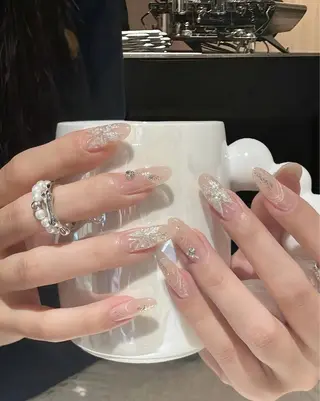 ネイル 石井 百合のネイルデザイン