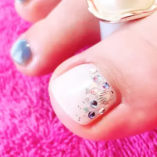 ネイル かかと角質ケア opal所属・樫村 美波のネイルデザイン