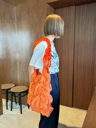 ショート カラー wewe: momoeのヘアスタイル