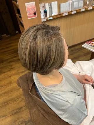 ショート カラー Lamie所属・大人女子&髪改善専門 Nobuフリーランスのヘアスタイル