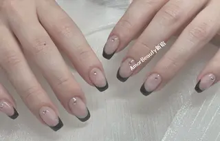 ネイル メイ 💅のネイルデザイン