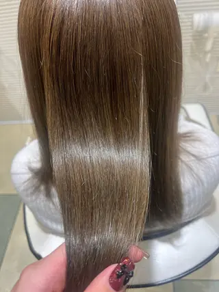 セミロング カラー ベージュカラー⌇﻿ くびれヘア.𐙚心音のヘアスタイル