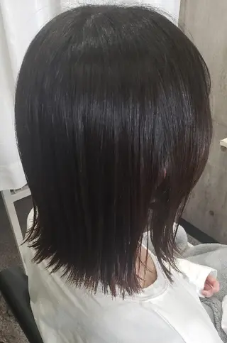 ミディアム 黒田 かな子のヘアスタイル