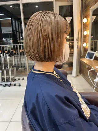 ショート カラー 黒田瀬奈/ボブ まろやかベージュのヘアスタイル