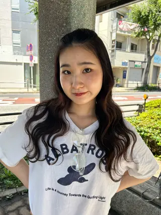 ロング レイヤー／マツエク 💋𝑨𝑵𝑵𝑨のヘアスタイル