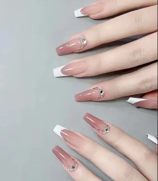 ネイル 小島 阿佑美のネイルデザイン