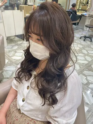 ロング カラー ヘアアレンジ 💙美髪救世主💙 関華蓮のヘアスタイル