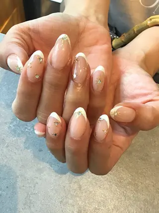 ネイル Nest 岩崎のネイルデザイン