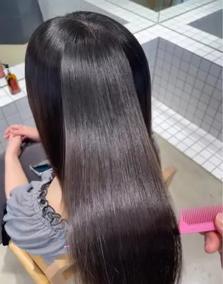 ロング パーマ 頼金 愛海のヘアスタイル