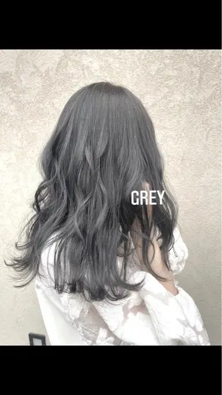 ミディアム カラー tasty priv ate gardenのヘアスタイル