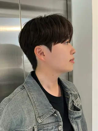 ミディアム パーマ メンズ 🏆メンズヘア特化 🥇代表りんぺーのヘアスタイル