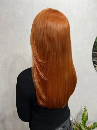 ロング maya レイヤーカットのヘアスタイル