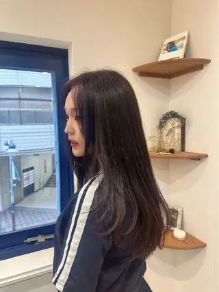 ロング カラー 木村ゆうと🫧 レイヤー＆艶カラーのヘアスタイル