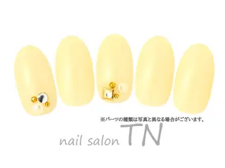 ネイル 横岩 夕依のネイルデザイン