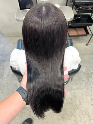 ロング カラー 前髪/顔まわりカット 艶髪/髪質改善/縮毛のヘアスタイル