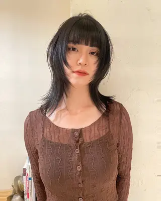 セミロング カラー ファッションに 溶け込むstyleのヘアスタイル