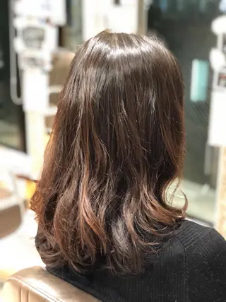 ミディアム パーマ 五十嵐ゆり 美髪カラー　武蔵小杉のヘアスタイル