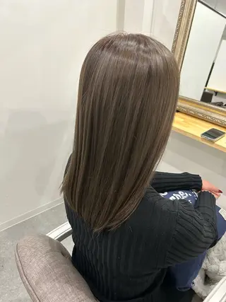 カラー 稲井 裕美のヘアスタイル